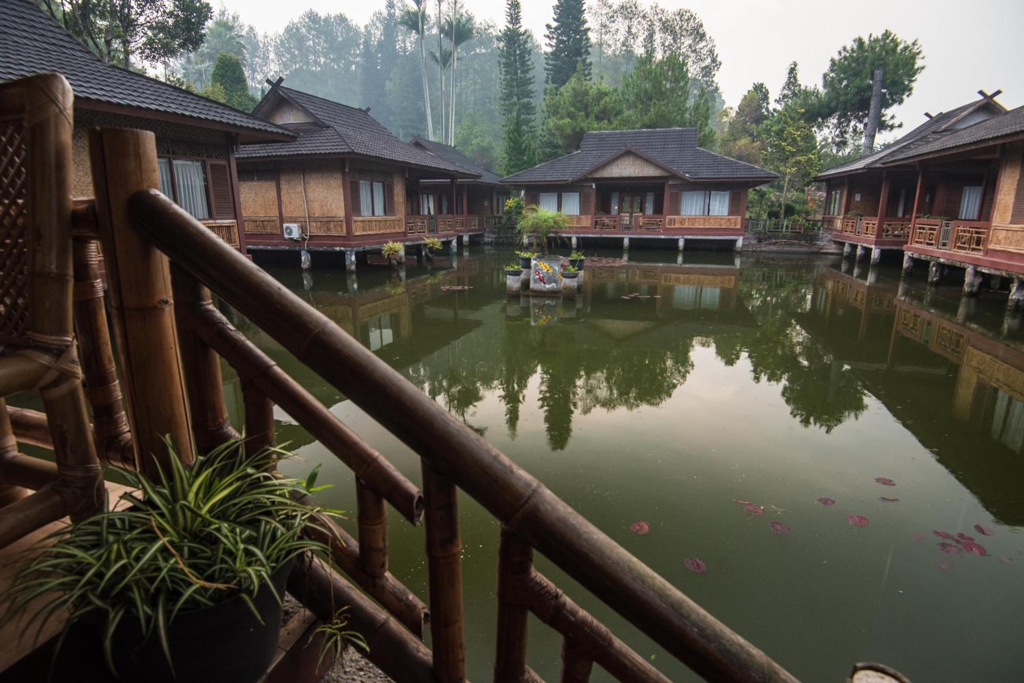 Resort Prima Cisarua Tagalbato Exterior photo
